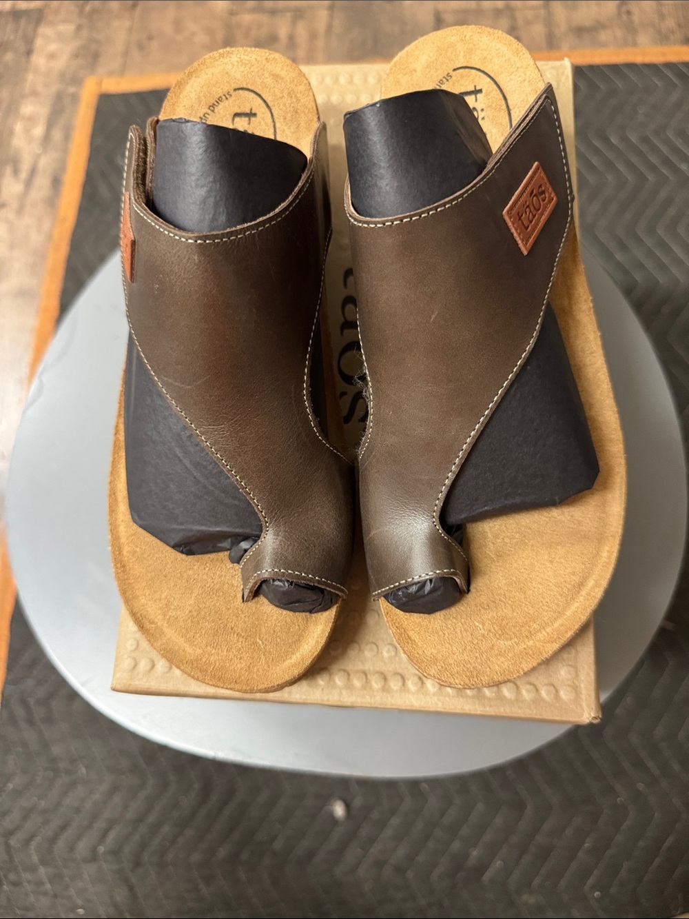taos women’s loop mocha